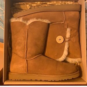 UGG Shoes - BAILEY BUTTON UGGS UGG Shoes - BAILEY BUTTON UGGS